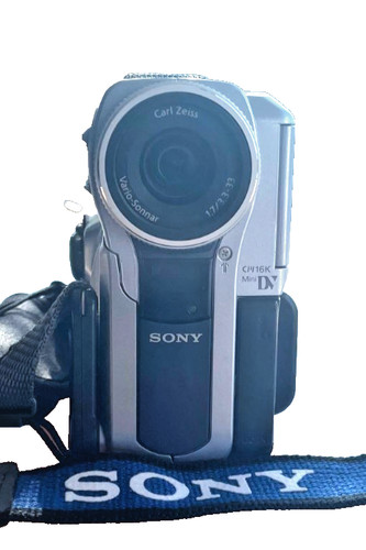 Sony dcr pc8e mini tape - sony,
