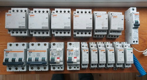 Joblot merlin gerin multi - multi, 9