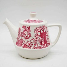 Figgjo Arden Series Teapot and Lid by Turi Gramstad Oliver W8.9 x D5.7 x H6.2 in