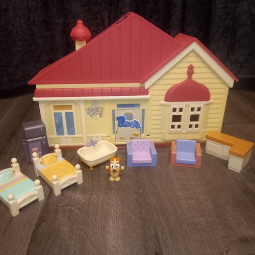 Bluey house play set - bluey,