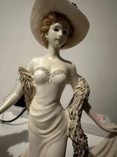 The Leonardo Collection Lisa