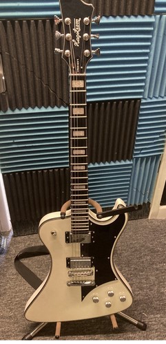 Hagstrom fantomen white - fantomen,