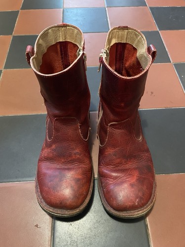 Oxygen red leather - red, up