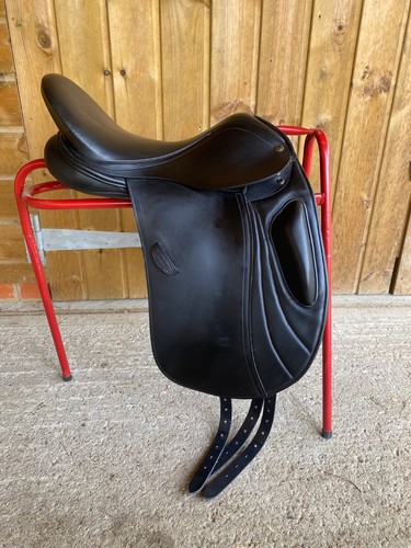 Albion dressage saddle - , mono
