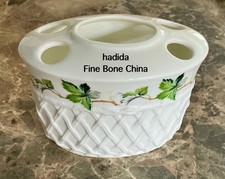 HADIDA FINE BONE CHINA TOOTHBRUSH HOLDER ~3” HIGH~ 4.5” WIDE ~ GREEN LEAF DESIGN