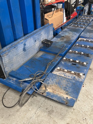 Poster wheel alignment ramp - alignment,
