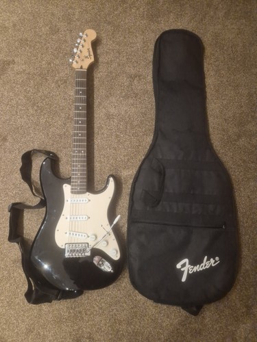 Squier stratocaster black - squier,
