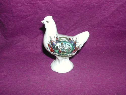 Wembley crested china hen - china,