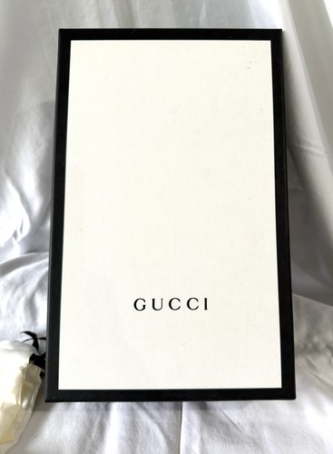 Gucci shoe box with silk - shoe,