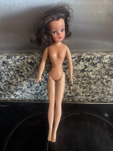 Vintage sindy doll - sindy, beautiful