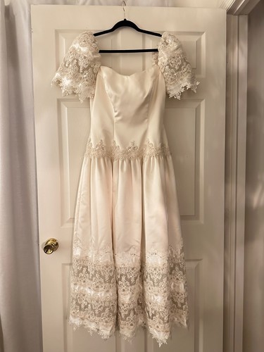 Vintage priscilla boston - vintage, of