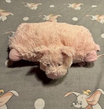 Pink plush pig "Pillow Pet," a