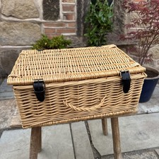 Wicker hamper picnic - picnic, basket