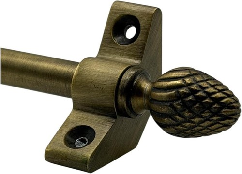 Single stair rod for - for, carpet