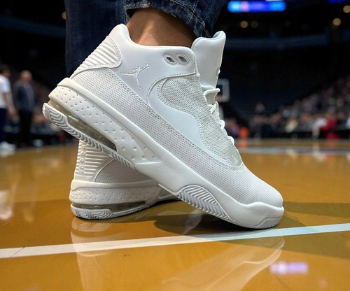 Nike air jordan max aura - nike,