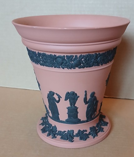 Wedgwood terracotta black - wedgwood,