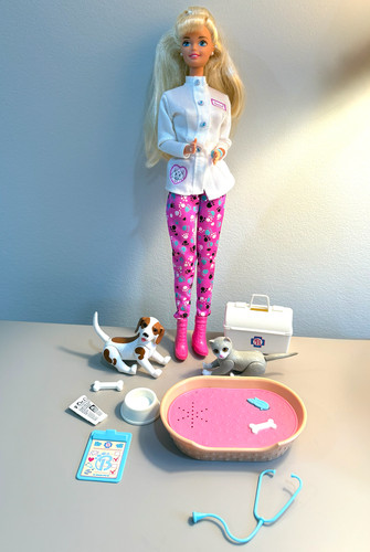 1996 pet doctor barbie doll - doctor,