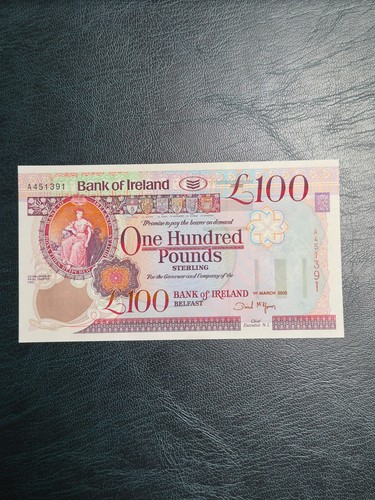 One hundred pound note 100 - -, £100
