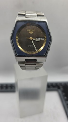 Mint refurb vintage seiko - mint,