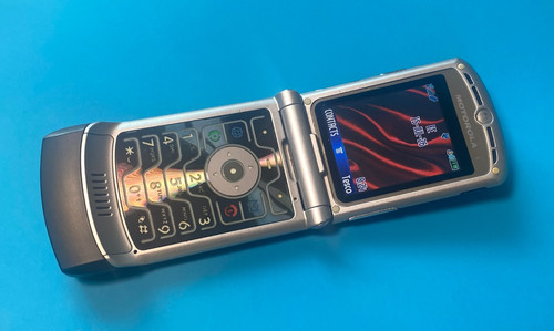 Motorola razr mobile - v3,