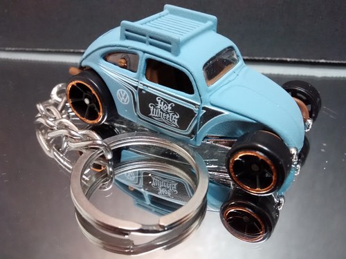 Light blue beetle splitty - light, vw