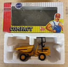 This is a 1:35 scale diecast