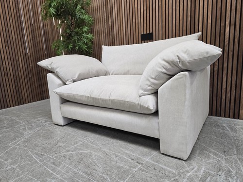 Designer label hoxton loveseat - label,
