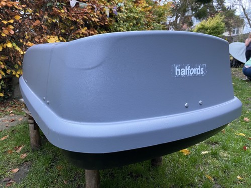 Halfords 470l large roof box - 470l,