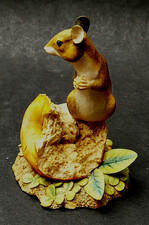 BOXED WELL DETAILED BORDER