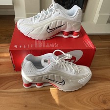 Size UK 4.5 (GS) Nike Shox R4