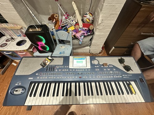 Korg pa800 key keyboard - 61-key,