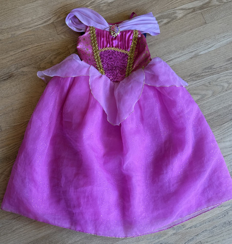 Disney store sleeping beauty - sleeping,