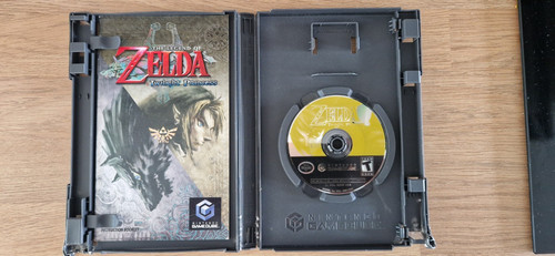 Nintendo zelda twilight - nintendo,