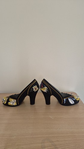 Ruby shoo shoes - 4", heels