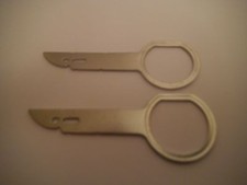 Porsche 986 Becker Traffic Pro BE4720 Pair of Car Stereo Removal Tools Keys Pins