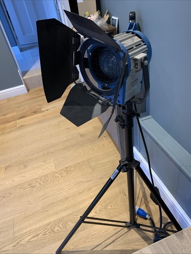 Arri cinelight junior 300 - cinelight,