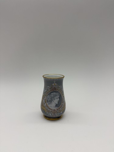 Small meissen vase - small,