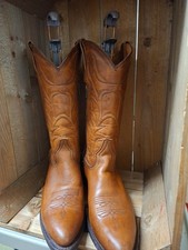 Womens Frye Size 5.5 Tan