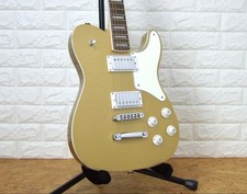 Squier by Fender Troublemaker