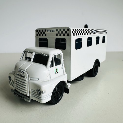 Corgi scale bedford - corgi,