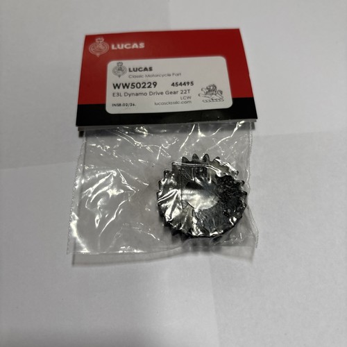 Lucas dynamo drive pinion - dynamo,