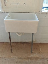 belfast sink with Cast Iron