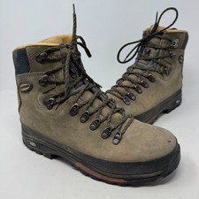 Lowa Banff Leather Hiking Hunting Camping Boots Vibram Soles Men’s Size 9