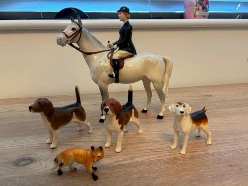 Beswick fox hunting antique - fox,