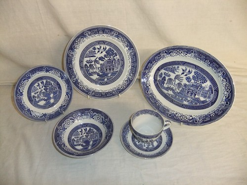 Washington pottery old - old, willow