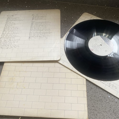 Pink floyd the wall 1979 - pink,