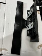 ORIGINAL TV STAND FOR 32” SAMSUNG PLUS FITTING SCREWS MODEL: T32E310EX