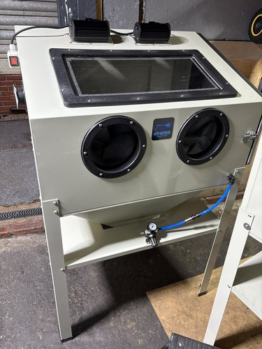 Vapour blasting cabinet aqua - vapour,