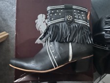 Ladies Line Dancing Boots