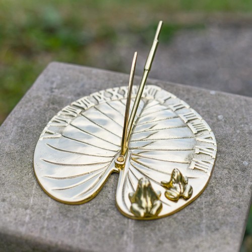 Solid polished brass lily pad - solid,